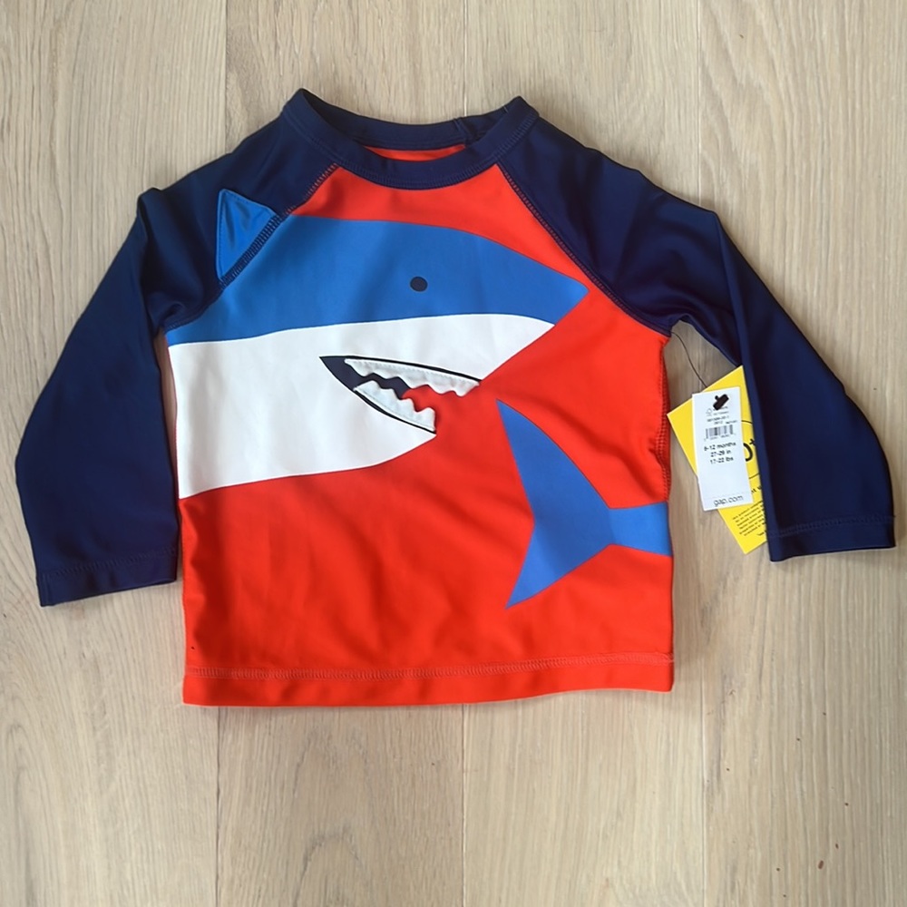 Baby Gap Rash Guard - Picture 2 of 4